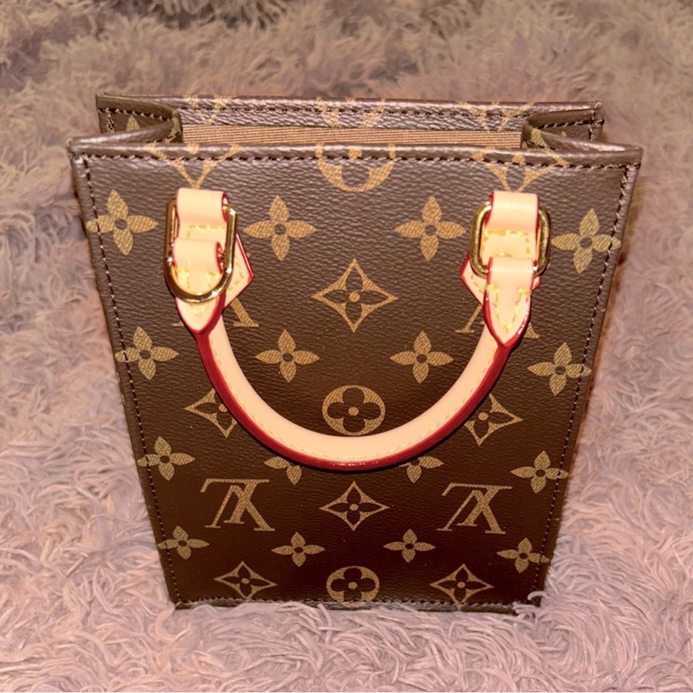 LV vacation purse